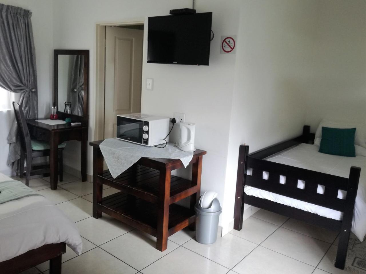 Guest House Mamma Mia Mbombela Exterior photo